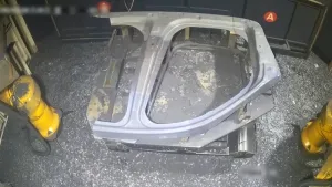 Laserowa głowica tnąca LCR04 do zrobotyzowanego cięcia 3D stali węglowej