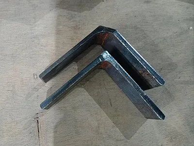 Laserowa głowica tnąca fiber 15 kW do ukosowania (jednowahadłowa głowica kątowa)